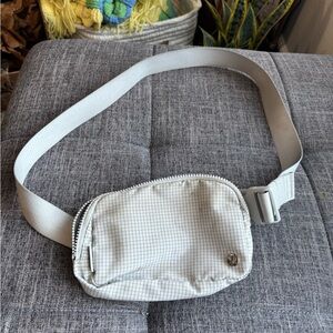 Lululemon Athletica Gray Belt Bag
